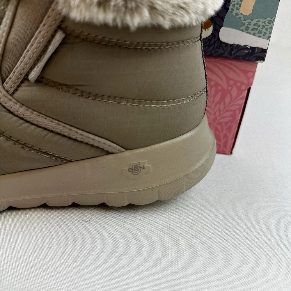Skechers Women's Go Walk Air Cooled Goga Mat Boots with Faux Fur taupe Size 9